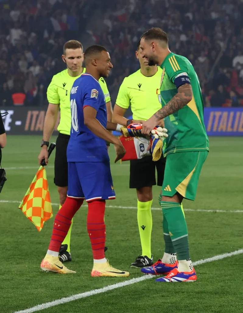 Gianluigi Donnarumma sorprendió con sus dichos sobre la salida de Kylian Mbappé y cómo le ayudó al PSG. Foto: Getty Images.