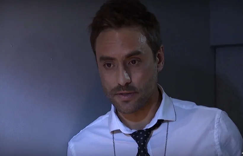 Álvaro Gómez en Pacto de Sangre.