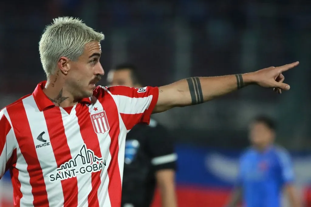 Gabriel Neves jugó los 90 minutos ante Universidad de Chile. (Jonnathan Oyarzun/Photosport).