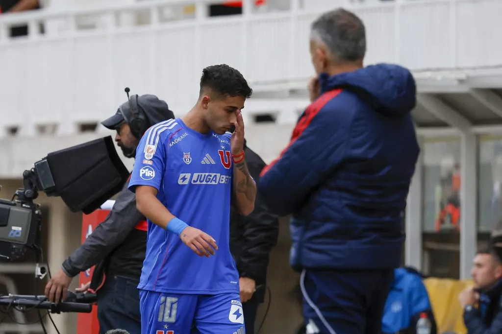Lucas Assadi comenzará como titular en la U después de mucho tiempo fuera del equipo.