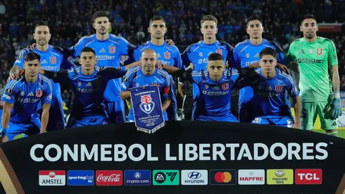 Formación de la U con equipo B ante Recoleta: Assadi titular.