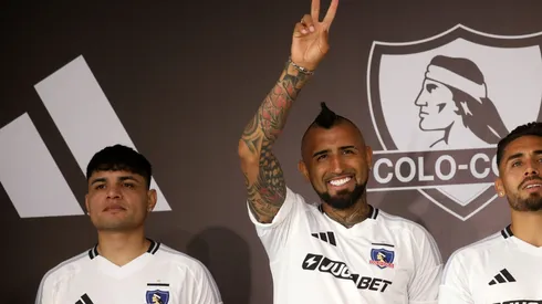 Vidal y Aquino son apuntados por Yáñez en Colo Colo