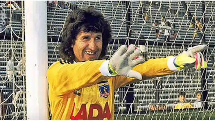 Morón instaló el amarillo para siempre en el arco de Colo Colo.