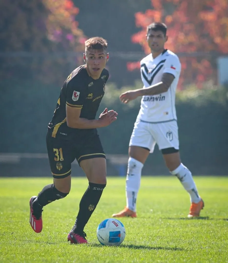 Magallanes supera momentáneamente a la U en el grupo de Copa Chile. Foto: Magallanes.