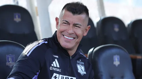 Almirón recalcó que sigue firme en su puesto en Colo Colo