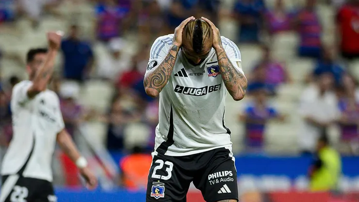 Guarello responde ácido a Arturo Vidal: crack en los live, un fantasma en la cancha.