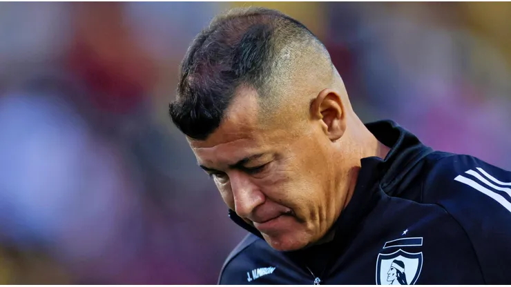 Almirón se lamentó por las ridículas medidas para el Colo Colo vs Limache.