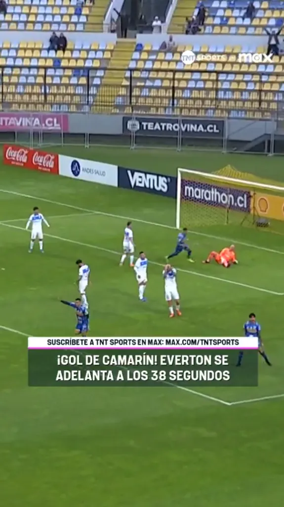 Asta-Buruaga, el de zapatos naranja, reaccionó así tras el gol de Madrid. (Captura TNT Sports).