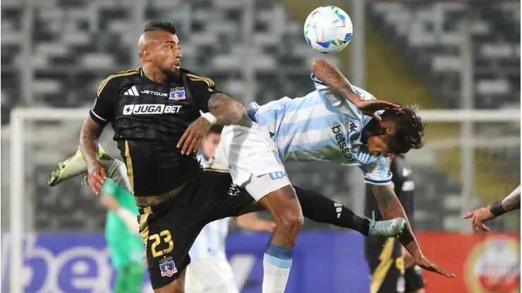 Colo Colo tiene que ganar a toda costa ante Racing para seguir con vida en Copa Libertadores.