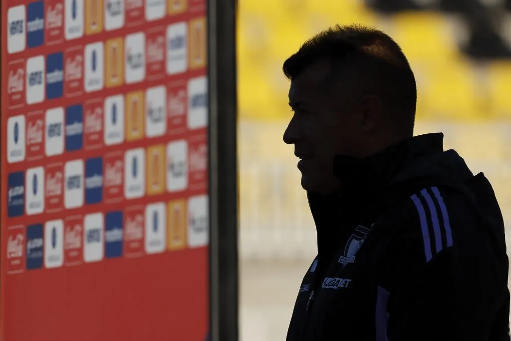 Jorge Almirón pasa por un mal momento en Colo Colo. Foto: Andres Pina/Aton Chile