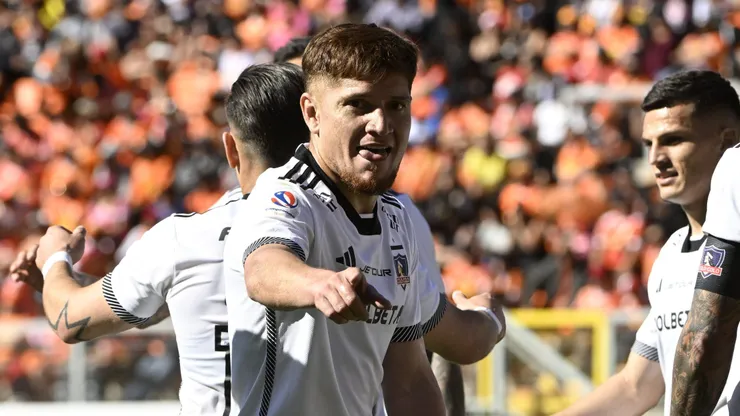 Leonardo Gil reacciona al mal momento por el que pasa Colo Colo y entrega un consejo a sus excompañeros.