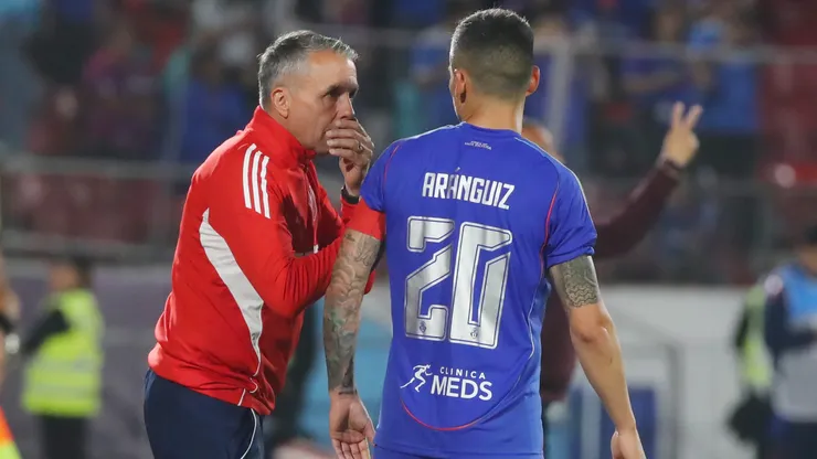 Gustavo Álvarez marcó el camino con Charles Aránguiz en la U.