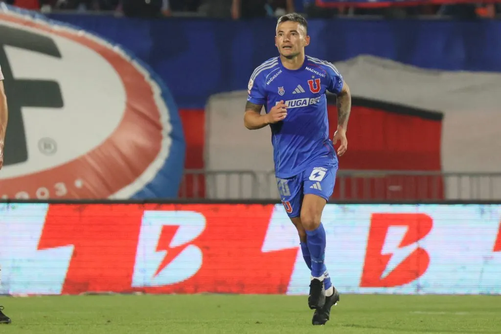 Charles Aránguiz vuelve con todo en Copa Libertadores. Foto: Dragomir Yankovic/Photosport