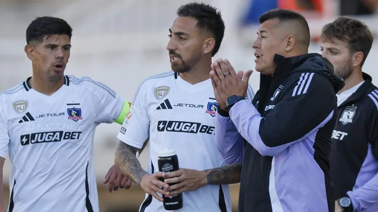 Jorge Almirón tiene serios problemas internos en Colo Colo.