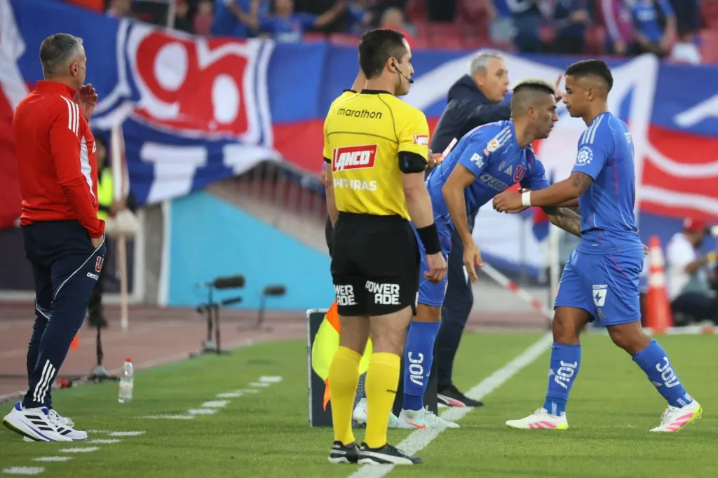 Leandro Fernández deja la banca e ingresa como titular en Copa Libertadores. Foto: Dragomir Yankovic/Photosport