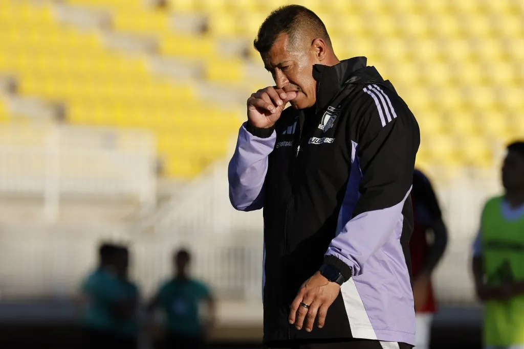 El Colo Colo de Jorge Almirón apenas ha ganado un partido de los últimos nueve disputados. | Foto: Photosport.