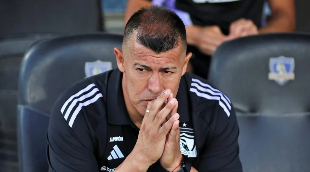 Jorge Almirón no se quiere mover de Colo Colo. Foto: Photosport.