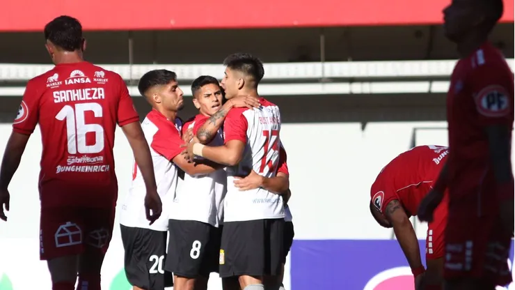 Club del fútbol chileno se aburre de ser local en otra ciudad, y vuelve a su zona.