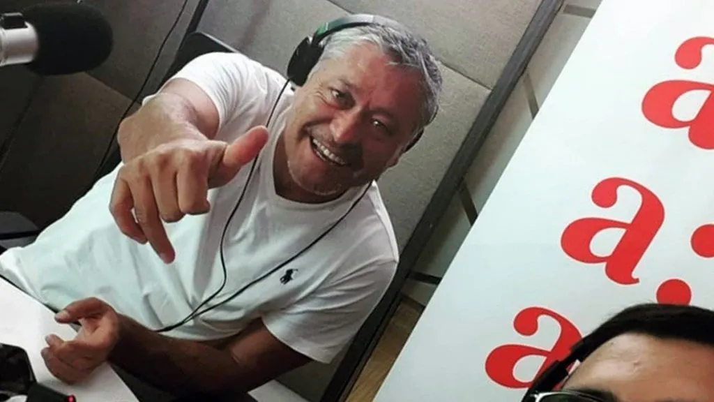 Pato Yáñez reclama sablazo de Caamaño y Guarello mete la cuchara.