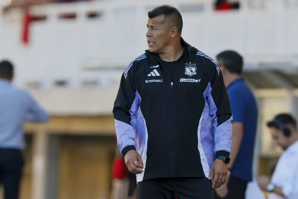 Jorge Almirón está muy cuestionado en Boca. Foto: Andres Pina/Aton Chile