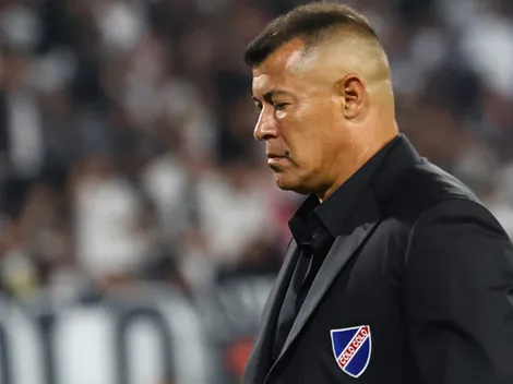 Último momento: la decisión polémica que toma Colo Colo con Almirón