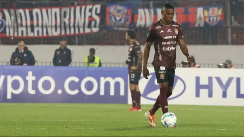 Lamentable situación en el duelo entre la U y Carabobo