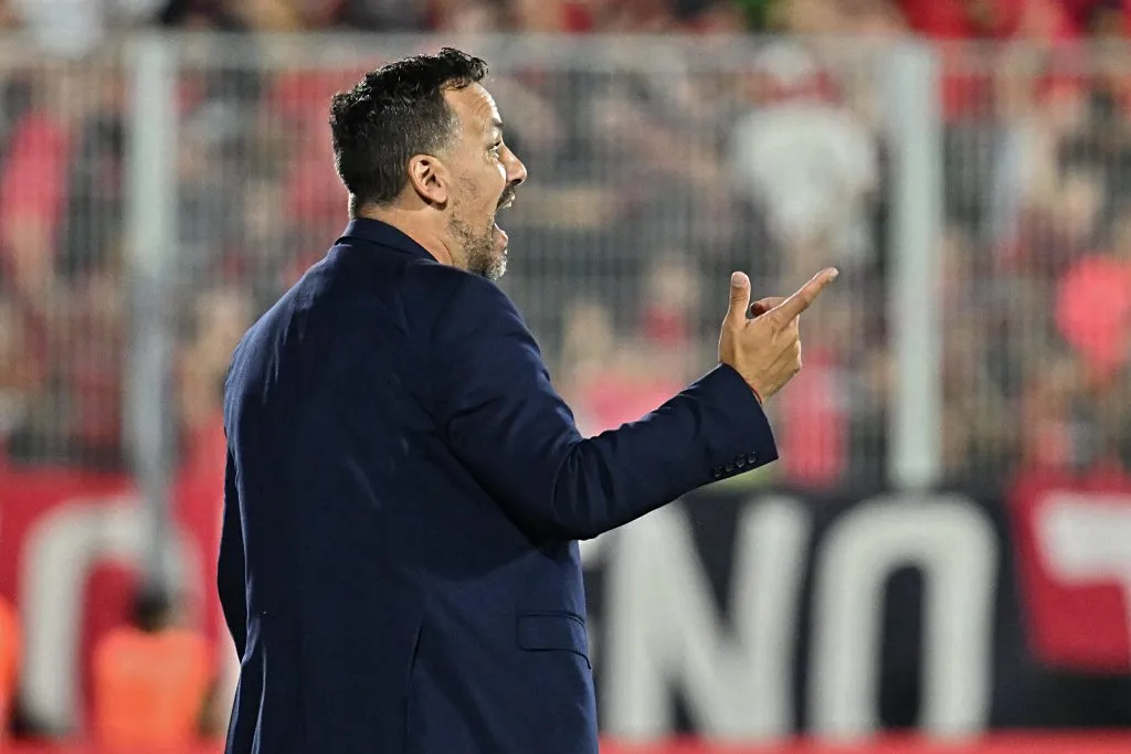 Cristian Fabbiani es el director técnico de Newell’s Old Boys. (Luciano Bisbal/Getty Images).