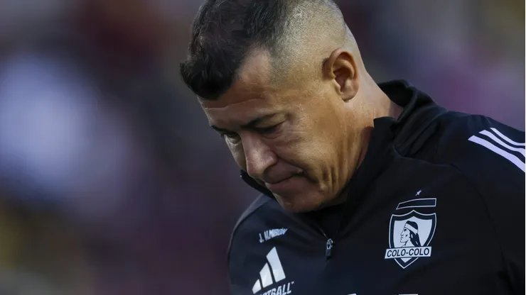 El ciclo de Jorge Almirón en Colo Colo vive sus últimas horas.