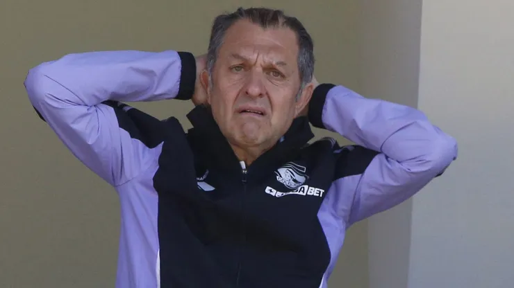 Aníbal Mosa, el presidente de Blanco y Negro, habló en Buenos Aires tras la vergüenza alba vs Racing.