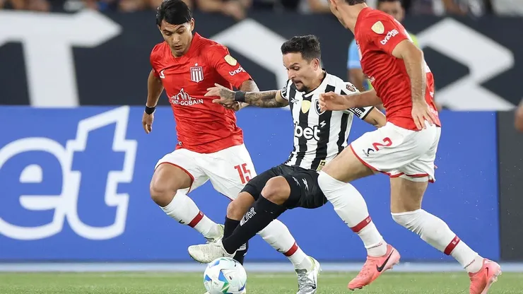 Botafogo ganó a Estudiantes pero mostró debilidad