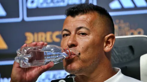 Almirón tiene las horas contadas en Colo Colo.