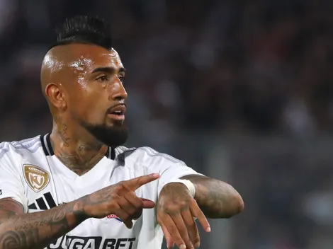 Vidal barre con Bravo y sus compañeros albos tras pedirle "silencio"