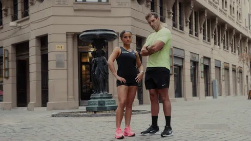 Poleras oficiales de la Maratón de Santiago 2025.
