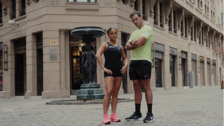 Poleras oficiales de la Maratón de Santiago 2025.