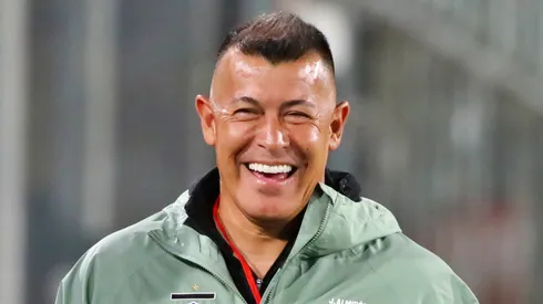 Las horas de Jorge Almirón en Colo Colo parecen estar contadas.