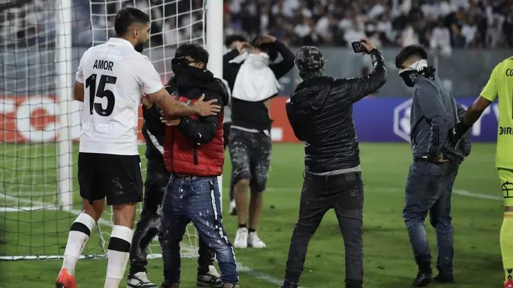Un canal de TV habló con familiares de los barristas de Colo Colo