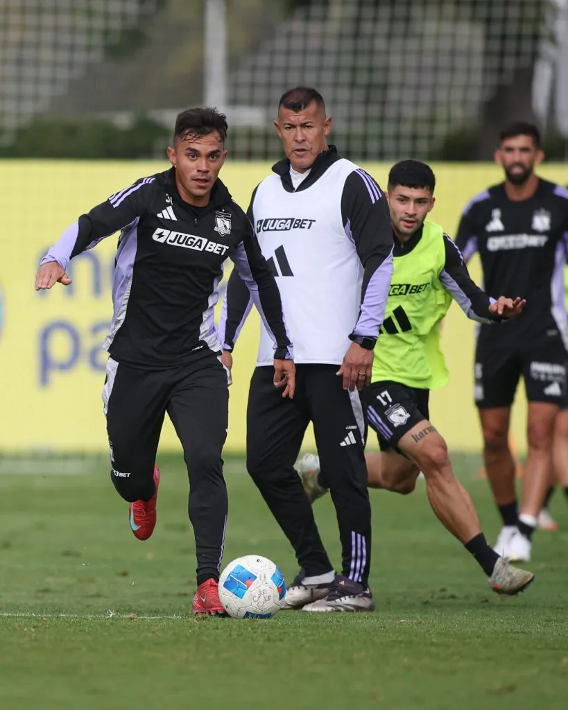 Colo Colo regresó a los entrenamientos con Jorge Almirón al mando. Foto: Colo Colo.