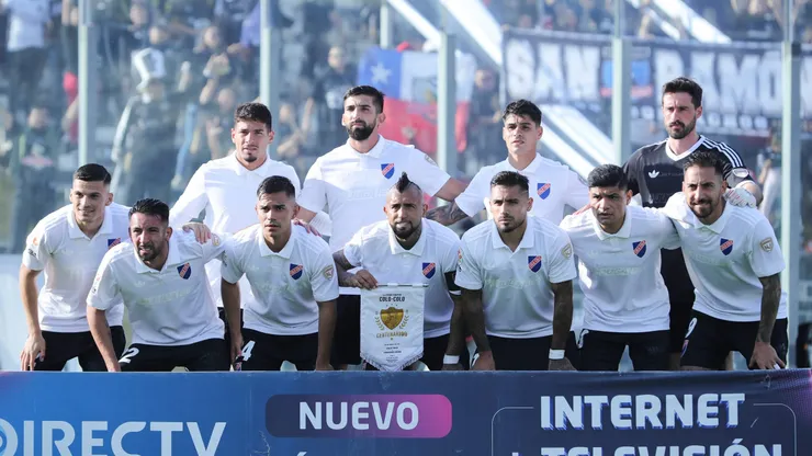 Colo Colo recibe nombres ante la inminente salida de Almirón