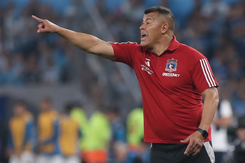 El Colo Colo de Jorge Almirón apenas ha logrado una victoria en sus últimos diez compromisos oficiales. | Foto: Getty Images.