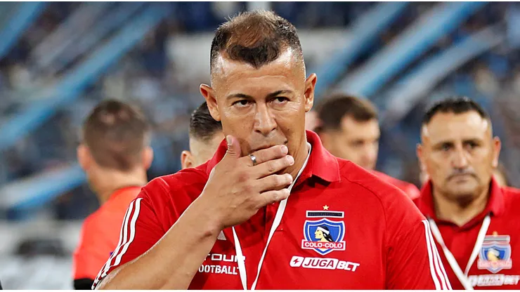 Almirón sabrá su futuro en Colo Colo este martes.