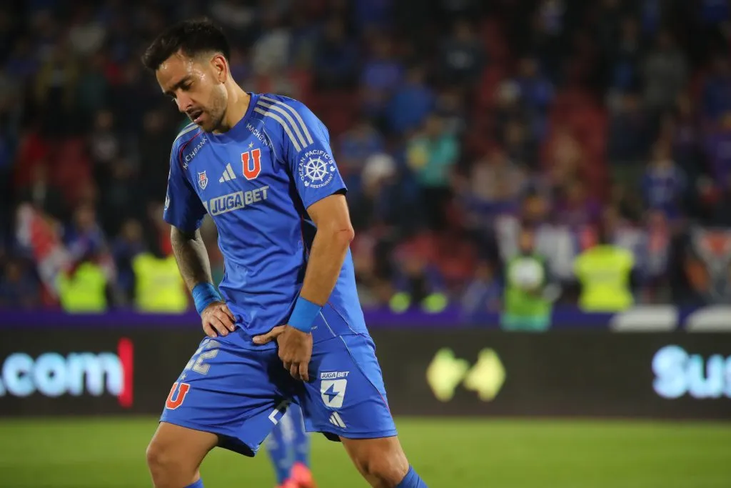 Matías Zaldivia será suplente en la U vs Huachipato. Foto: Jonnathan Oyarzun/Photosport
