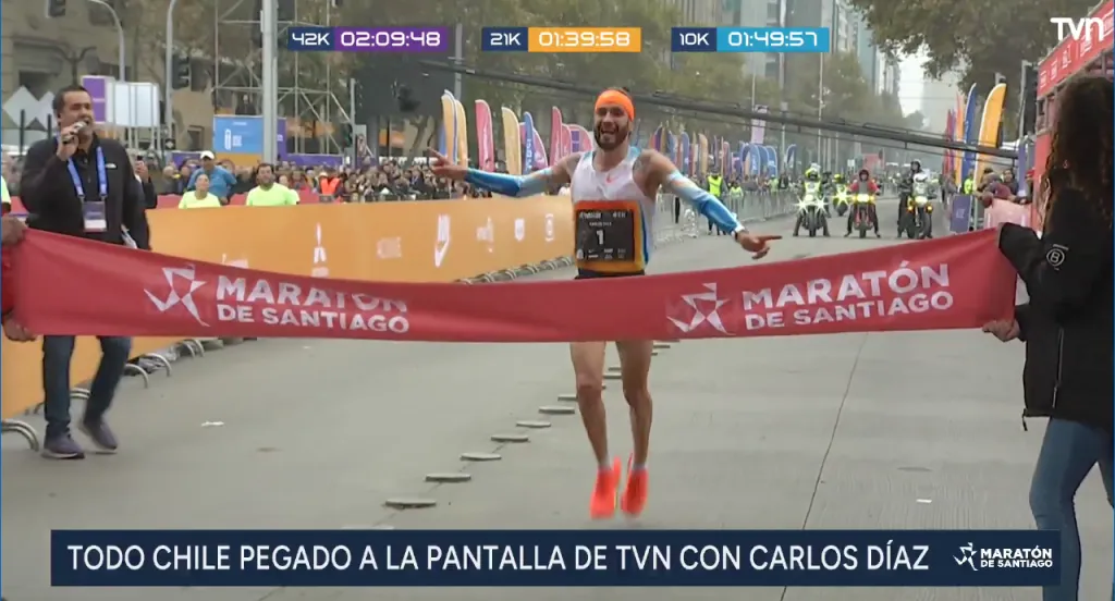 Carlos Díaz fue el primero en cruzar la meta en los 42k