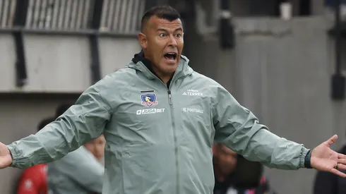 Ñublense ya le sacó un DT a Colo Colo.