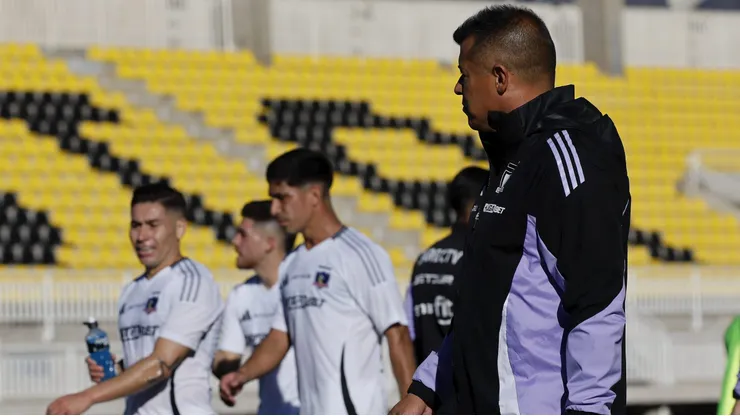 Jorge Almirón tomó una radical medida para su despedida de Colo Colo.