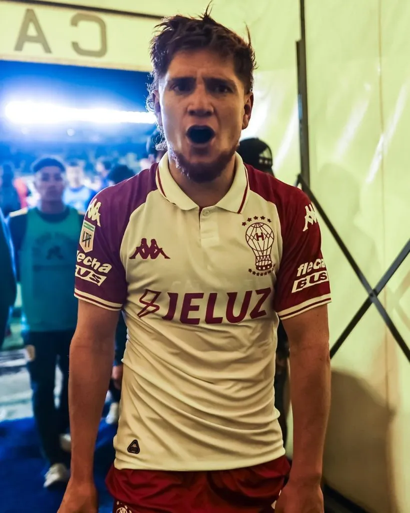 A pesar de su error, Leonardo Gil fue una de las figuras de la clasificación de Huracán. Foto: Huracán.