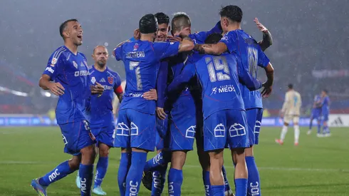 Los históricos azules reaccionan en llamas tras el 5-1 frente a Huachipato.