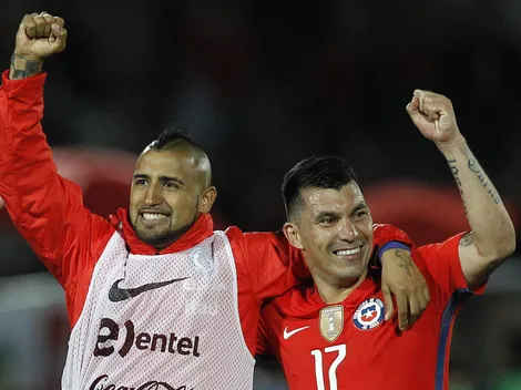 Mientras Vidal gana 114 millones, esto cobra Medel en Católica