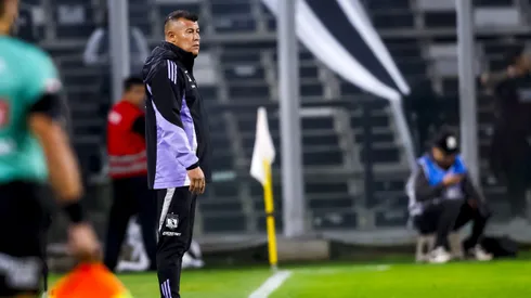 Jorge Almirón vive sus últimas horas en Colo Colo.