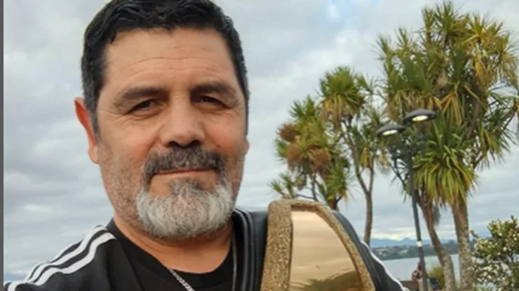 Carlos Cruzat revela drama en redes sociales.