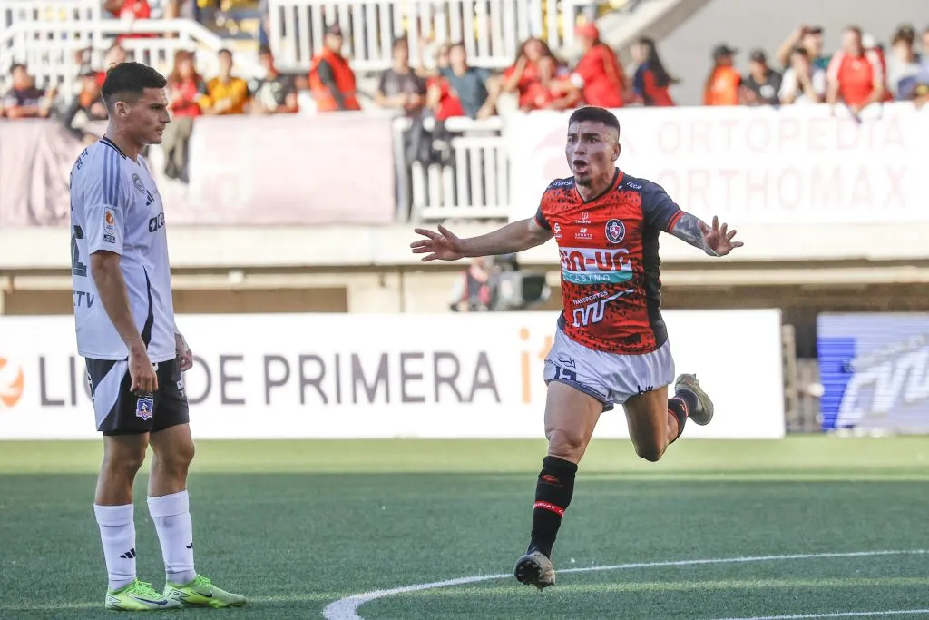 Popín Castro hizo sufrir a Colo Colo en dos partidos en Quillota.  Foto:  Raul Zamora/Photosport